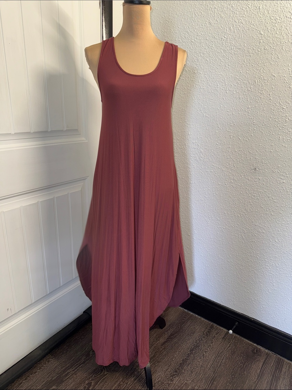 Final Touch Sleeveless Scoop Maxi Dress - Dusty Rose